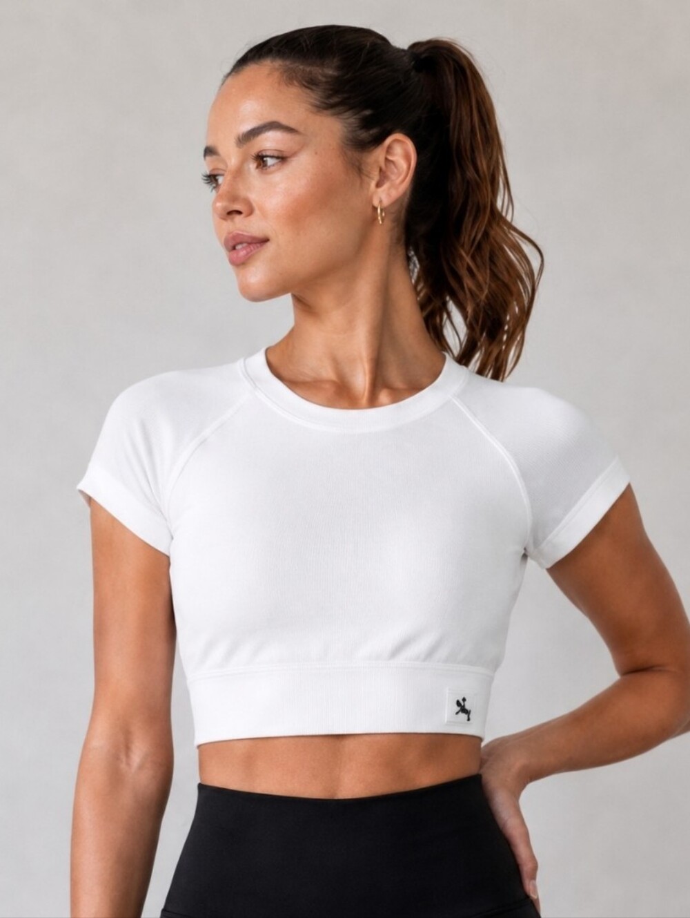 NWT White Seamless Mesh Sleeve Cropped Workout Top Athleisure Sz L